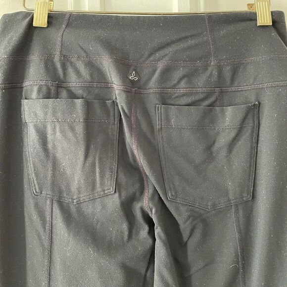 Prana black flare leggings w/pockets Small tall - Picture 4 of 4